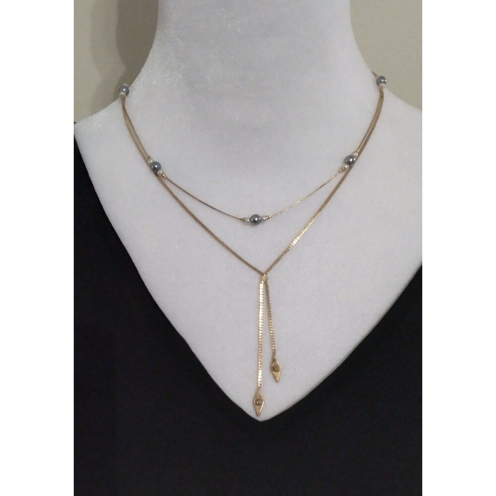 Vintage Avon Lot of 3 (2 Gold Toned Necklaces and a Bracelet)
